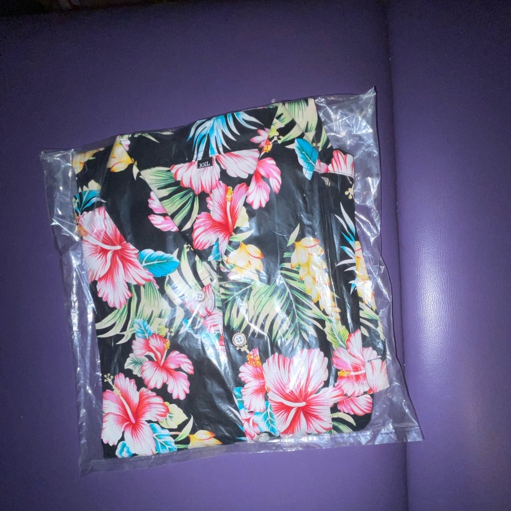 NWT Hawaiian shirt